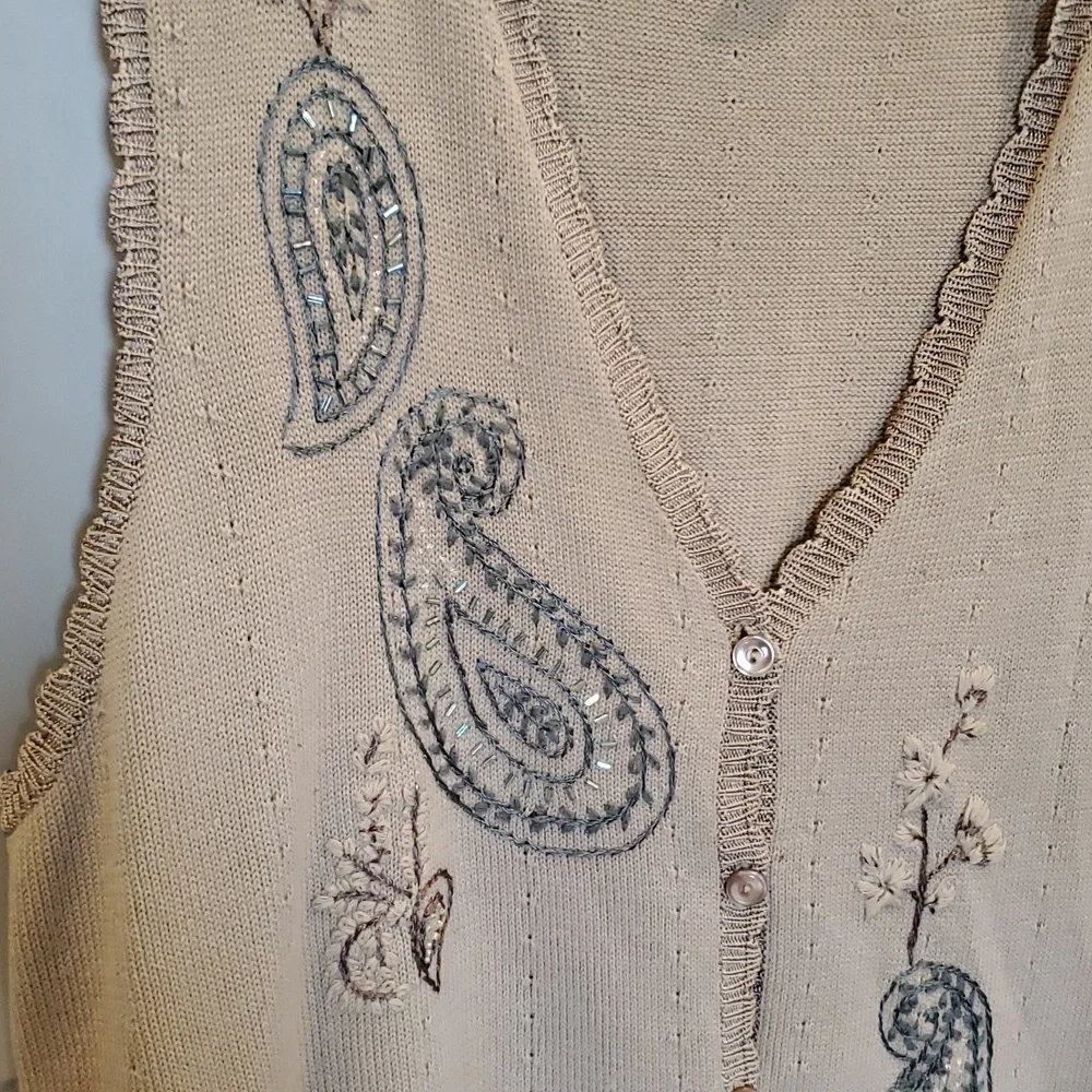 Alfred Dunner Vest - Picture 2 of 5